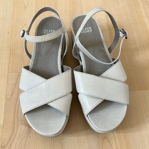 NWT Eileen fisher platform strap sandal size 9